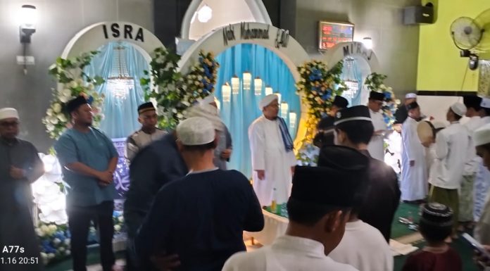 Wakil Ketua DPRD Kukar Abdul Rasid Hadiri Peringatan Isra Mi’raj di Langgar Al-Himmah Tenggarong