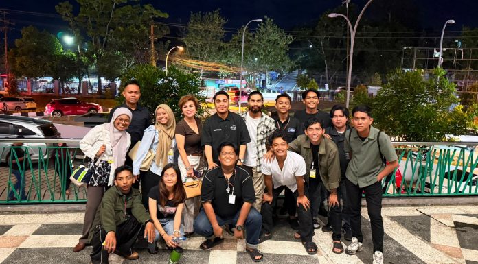 Aliansi Masyarakat Kaltim dan Anak Muda Kompak Ramaikan Stand-Up Comedy Pandji Pragiwaksono ‘Kaltim Paradox’